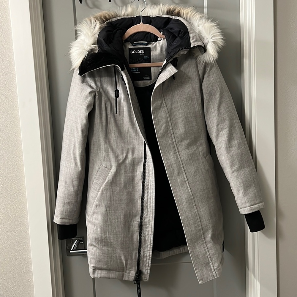 Aritzia Golden by Tna Parka/coat